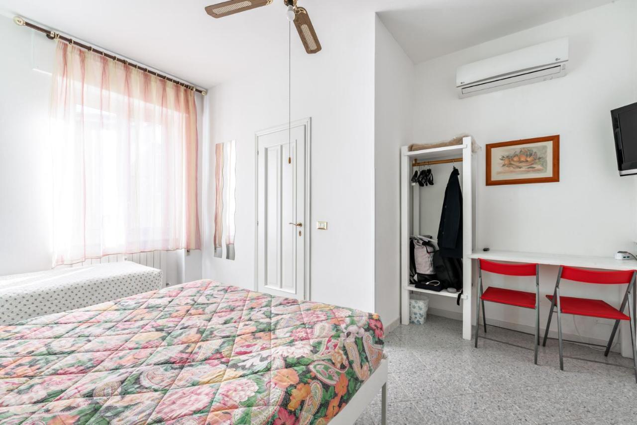 Lia Rooms 2 La Spezia Exteriör bild
