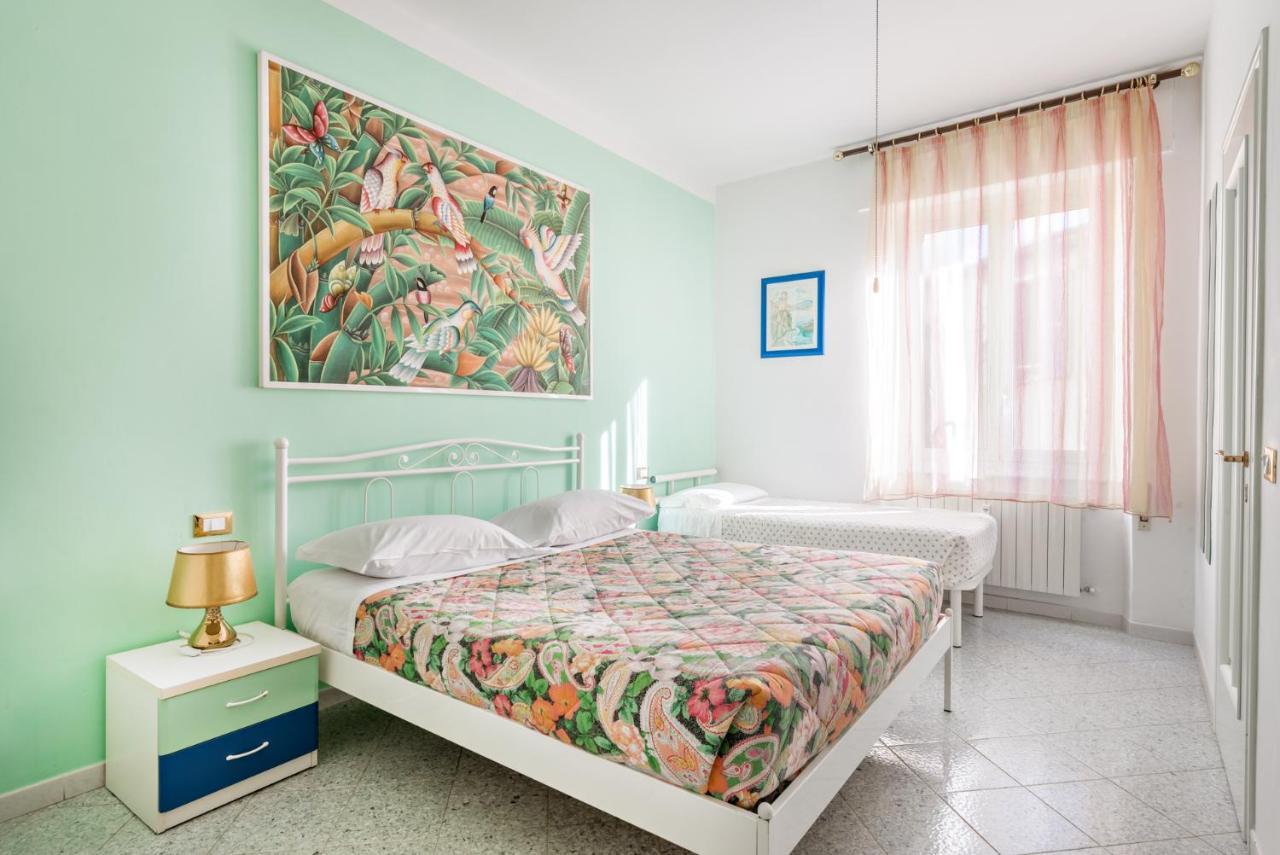 Lia Rooms 2 La Spezia Exteriör bild